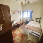 Preciosa Casa Familiar Con Jardin