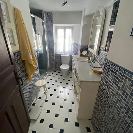 Preciosa Casa Familiar Con Jardin Nyaraló *