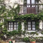 Preciosa Casa Familiar Con Jardin *
