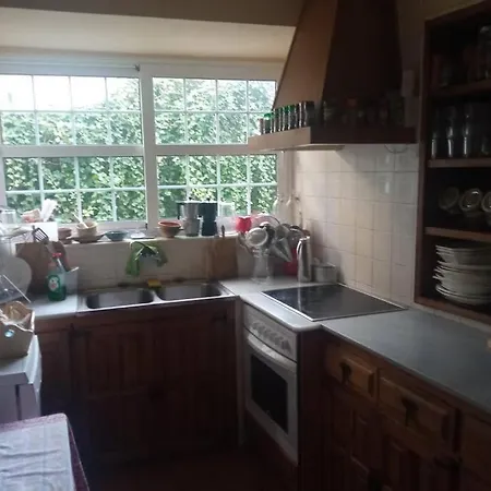 Preciosa Casa Familiar Con Jardin