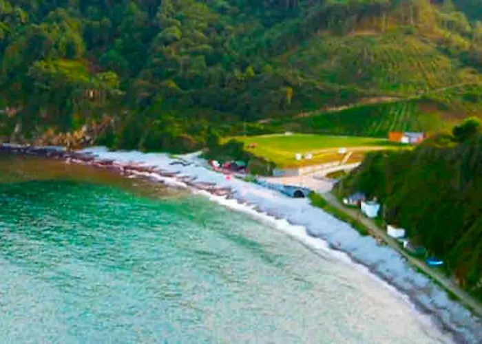 Preciosa Casa Familiar Con Jardin *