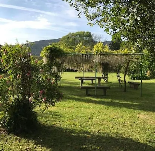 Preciosa Casa Familiar Con Jardin *