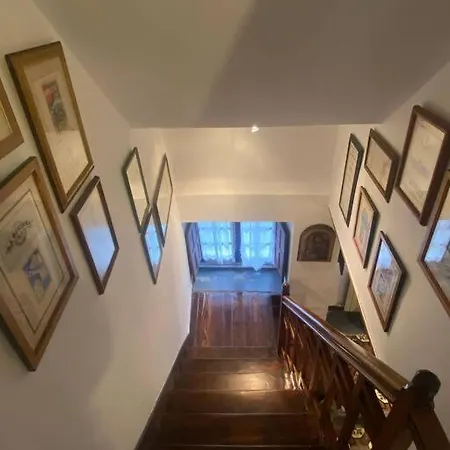 Preciosa Casa Familiar Con Jardin
